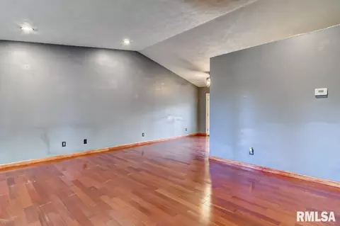 3106 Interurban Ave, Springfield, IL 62707 photo 3