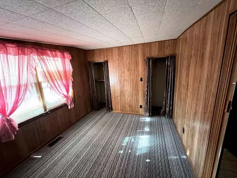 405 N Oak St, Bath, IL 62617 photo 7