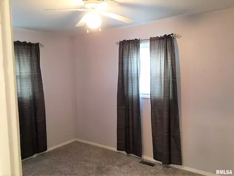 1813 E Bertman Ave, Springfield, IL 62702 photo 14