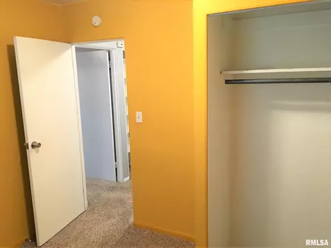 1813 E Bertman Ave, Springfield, IL 62702 photo 15