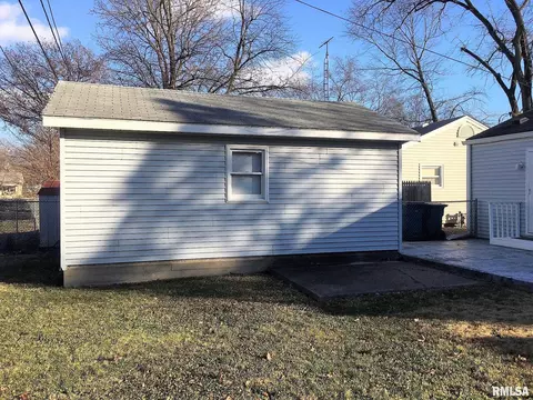 1813 E Bertman Ave, Springfield, IL 62702 photo 18