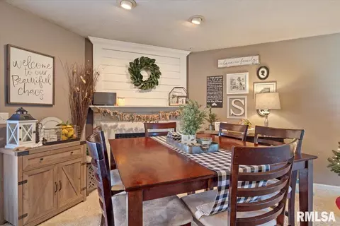 812 Helene St, Springfield, IL 62702 photo 7