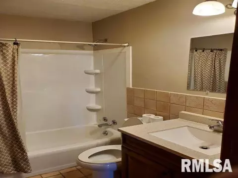 2271 Cincinnati Ave, Springfield, IL 62702 photo 4