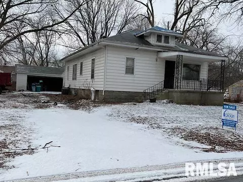 2810 E Keys Ave, Springfield, IL 62702 photo 2