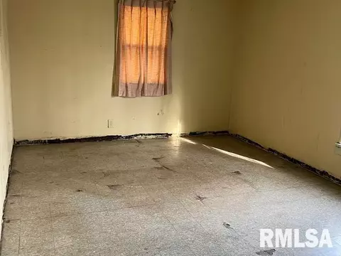 2810 E Keys Ave, Springfield, IL 62702 photo 6