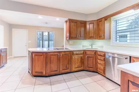 813 Williams Blvd, Springfield, IL 62704 photo 7