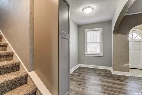 2944 S 4th St, Springfield, IL 62703 photo 6