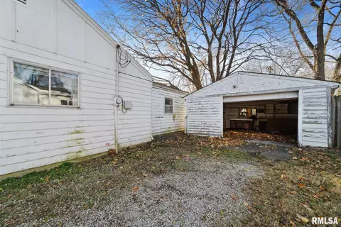 3333 Buckner St, Springfield, IL 62703 photo 4