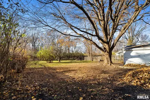 3333 Buckner St, Springfield, IL 62703 photo 9