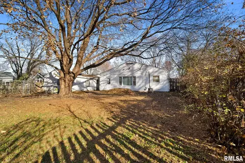 3333 Buckner St, Springfield, IL 62703 photo 5