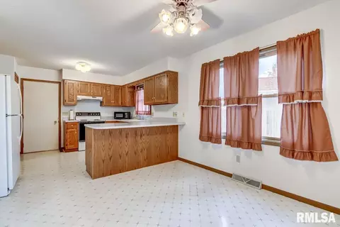 5208 Buford St, Springfield, IL 62703 photo 13
