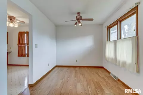 5208 Buford St, Springfield, IL 62703 photo 10