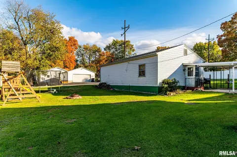 213 N Spring St, Mount Pulaski, IL 62548 photo 17