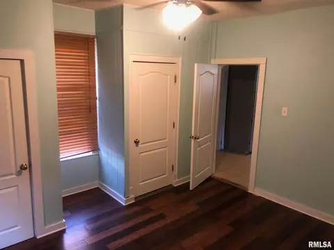 117 W Cedar St, Springfield, IL 62704 photo 6