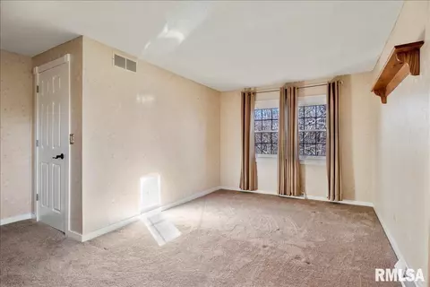 340 Brian Ln, Dawson, IL 62520 photo 27