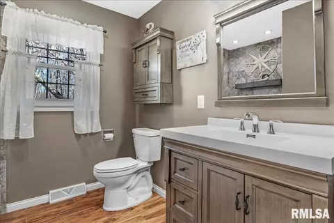 340 Brian Ln, Dawson, IL 62520 photo 30