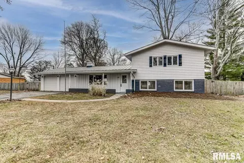 58 Horseshoe Dr, Springfield, IL 62702 photo 1