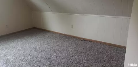 1232 N Peoria Rd, Springfield, IL 62702 photo 10
