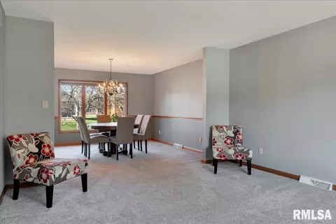 501 Colbrook Dr, Springfield, IL 62702 photo 7