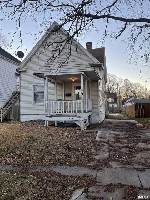 1829 S Spring St, Springfield, IL 62704 photo 1