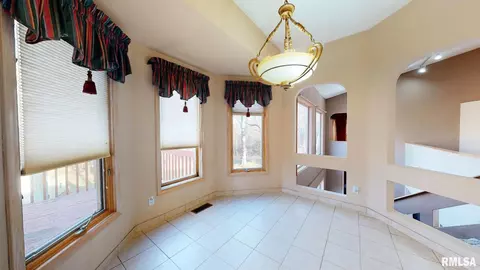 31 Charlene Ln, Springfield, IL 62711 photo 9