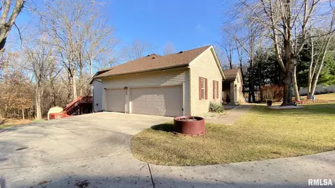 31 Charlene Ln, Springfield, IL 62711 photo 2