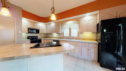 31 Charlene Ln, Springfield, IL 62711 photo 8
