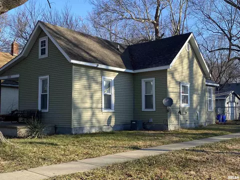 1100 N 13th St, Springfield, IL 62702 photo 2