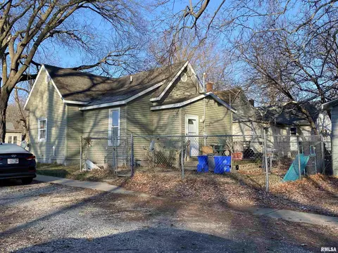 1100 N 13th St, Springfield, IL 62702 photo 4