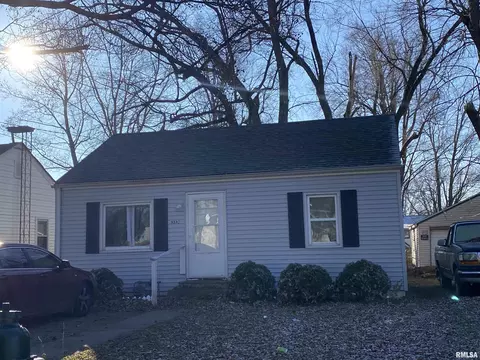 3232 Enos Ave, Springfield, IL 62702 photo 2