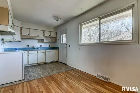 204 Whitefield Rd, Springfield, IL 62704 photo 9