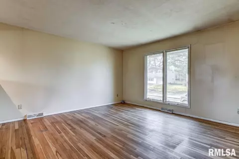 204 Whitefield Rd, Springfield, IL 62704 photo 5