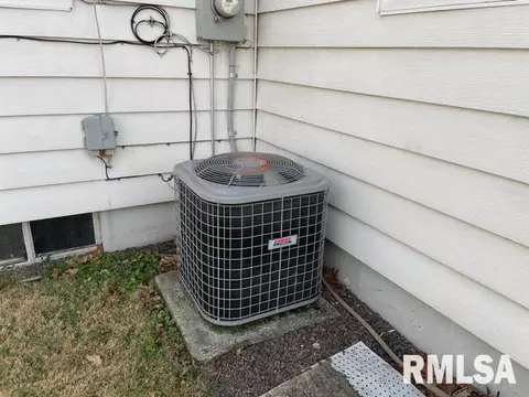 2025 Marland St, Springfield, IL 62702 photo 13
