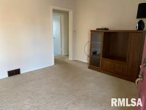 2025 Marland St, Springfield, IL 62702 photo 3
