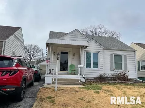 2025 Marland St, Springfield, IL 62702 photo 1