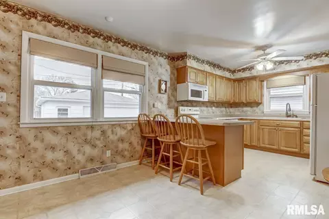 33 Longbow Ln, Springfield, IL 62704 photo 6