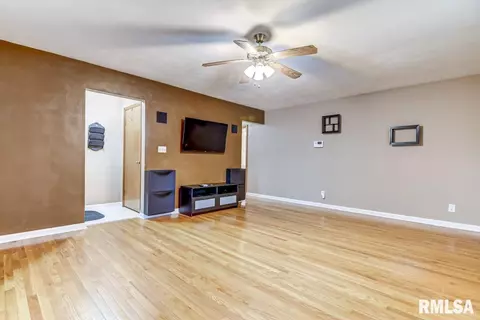 33 Longbow Ln, Springfield, IL 62704 photo 5