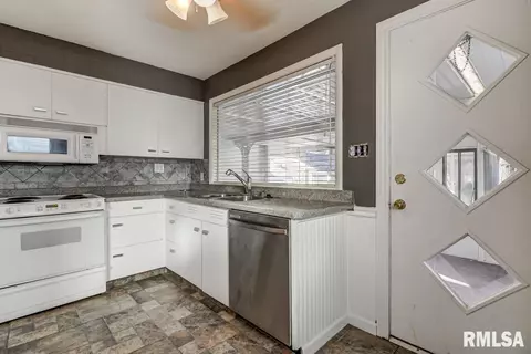 2227 S College St, Springfield, IL 62704 photo 11