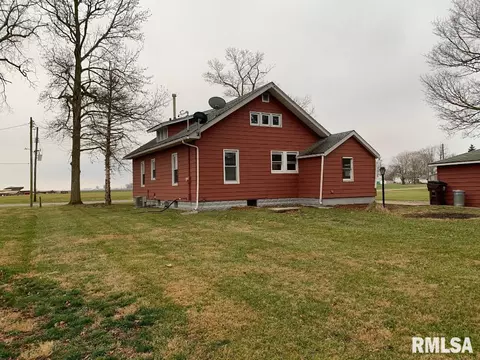 209 E Pine St, Modesto, IL 62667 photo 37