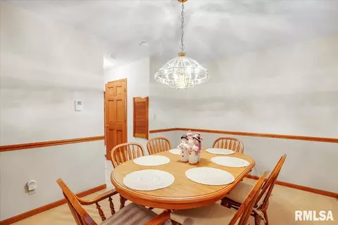 2001 Briar Ct, Springfield, IL 62704 photo 7