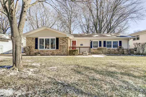 2716 Bennington Dr, Springfield, IL 62704 photo 3