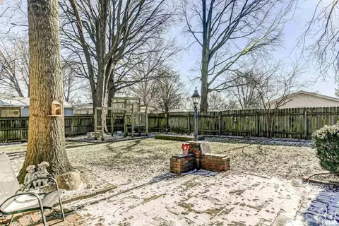 2716 Bennington Dr, Springfield, IL 62704 photo 38