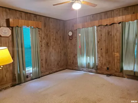 1011 N 15th St, Springfield, IL 62702 photo 3