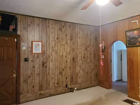 1011 N 15th St, Springfield, IL 62702 photo 5