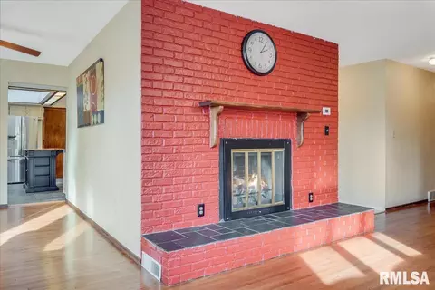235 Pakey Rd, Springfield, IL 62712 photo 7