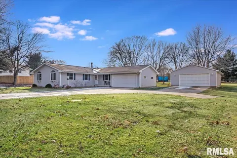 235 Pakey Rd, Springfield, IL 62712 photo 3