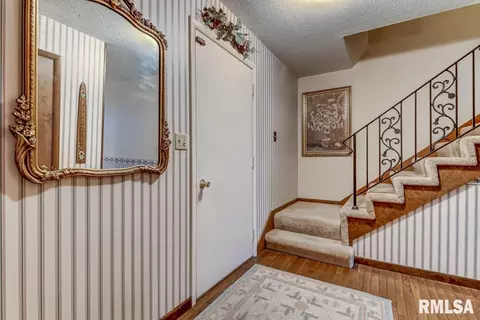 1124 Interlacken Rd, Springfield, IL 62704 photo 5