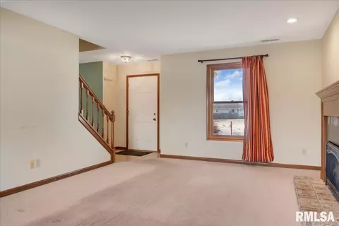 2416 Wembly Rd, Springfield, IL 62703 photo 6