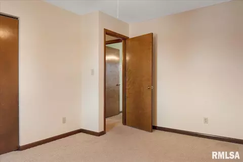 2416 Wembly Rd, Springfield, IL 62703 photo 25