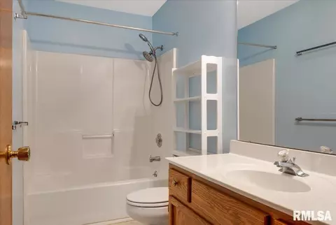 2416 Wembly Rd, Springfield, IL 62703 photo 23